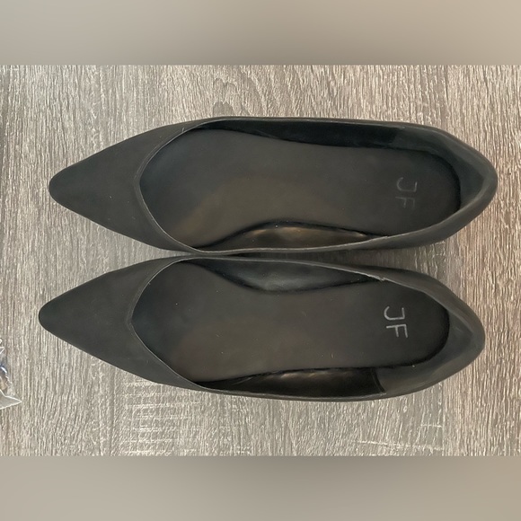 JustFab Black Flats - Picture 2 of 3
